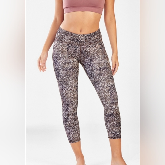 Fabletics Define PowerHold Mid Rise Crop Leggings SZ Small - Picture 1 of 4